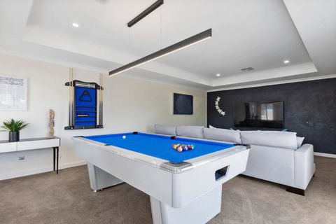 Luxury Riverside Escape With Private Jetty On The Murray River - New South Wales Tourism  1