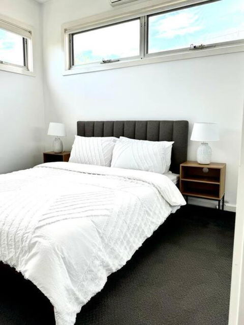 Luxury Stay In Williamstown - New South Wales Tourism  3