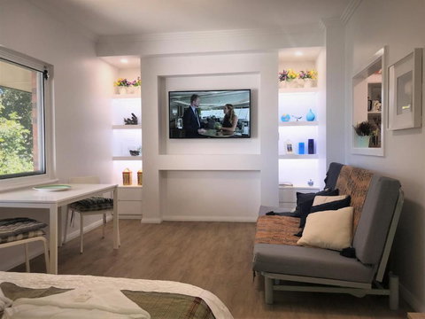 M207 West Perth Studio Apartment Near Kings Park - New South Wales Tourism  0