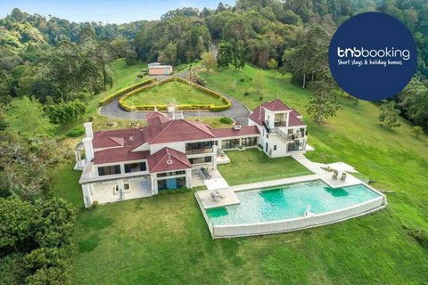 Maleny Chateau 5 Bed , Pool, Country Experience, Creek, Gym - New South Wales Tourism  0