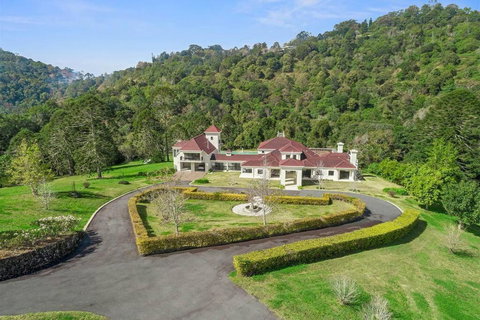 Maleny Chateau 5 Bed , Pool, Country Experience, Creek, Gym - New South Wales Tourism  2