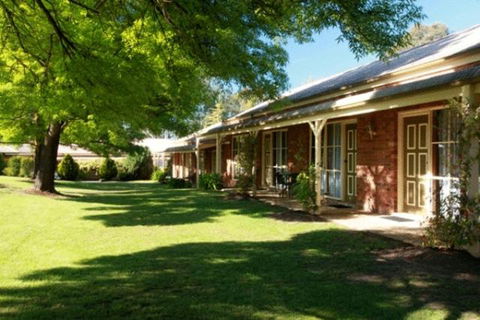 Mansfield Valley Motor Inn - New South Wales Tourism  0