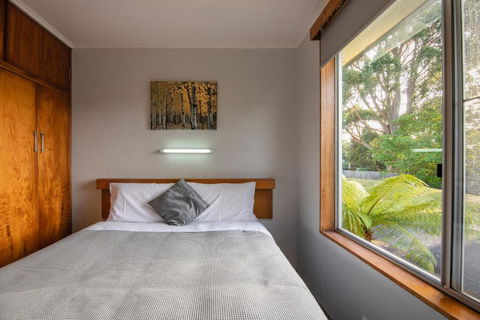 Marsden Court Apartments Now Incorporating Marsden Court And Sharonlee Strahan Villas - New South Wales Tourism  1