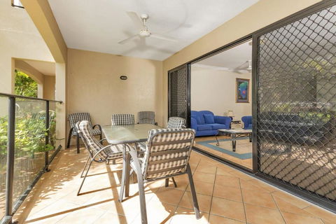 Mediterranean Beachfront Apartments - New South Wales Tourism  3