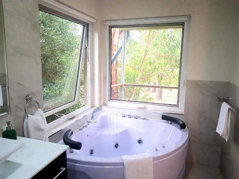 Merry Mary - New South Wales Tourism  3