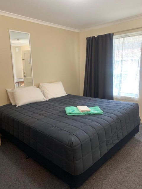 Mid Coast Motor Inn - New South Wales Tourism  0