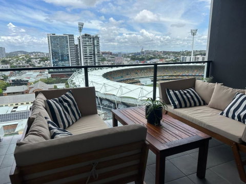 Modern Meets The Gabba - New South Wales Tourism  0
