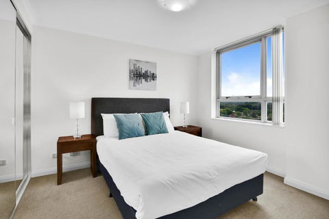 Modern Spacious Chatswood Apartment H1016 - New South Wales Tourism  1