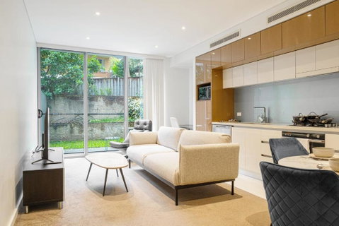 Modern Urban Retreat 1BR Apt Near Chatswood - New South Wales Tourism  0