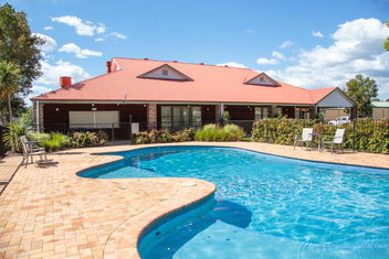 Nepean Shores By Gateway Lifestyle Holiday Parks with New South Wales Tourism 