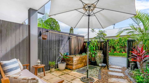 Mullum Haven 3 - Central & Stylish Townhouse - New South Wales Tourism  2