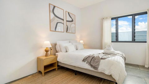 Mullum Haven 3 - Central & Stylish Townhouse - New South Wales Tourism  1