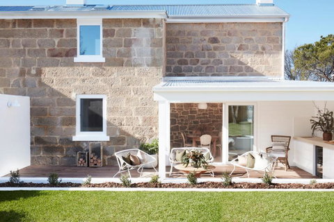 Nest Stays - New South Wales Tourism  0