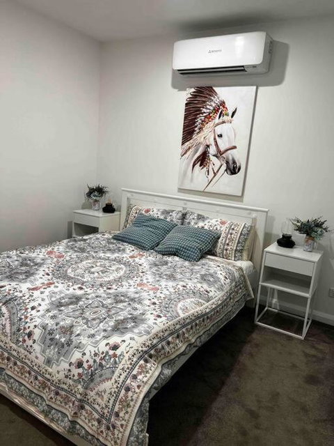 New And Sophisticated Home - New South Wales Tourism  1