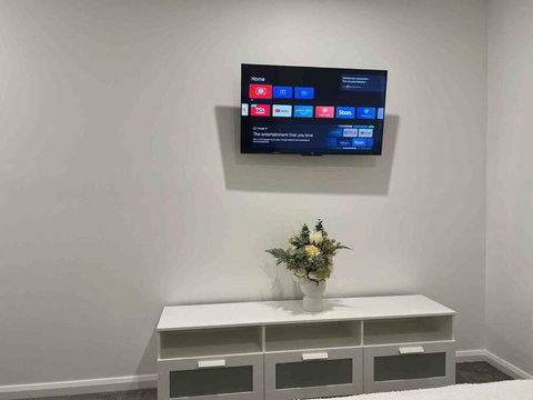 New And Sophisticated Home - New South Wales Tourism  3