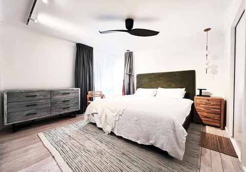 NEW Serene Modern Oasis - New South Wales Tourism  1
