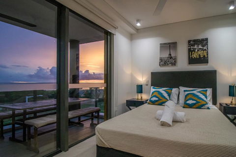NEW - ZEN AT THE WATERFRONT - Luxury Waterfront Holiday Home For Families & Friends - New South Wales Tourism  0