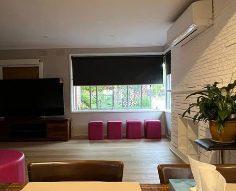 Newly Refurbished House- SuperFast Internet - New South Wales Tourism  3