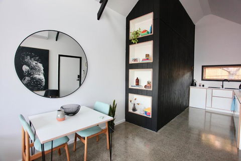 Nowra Studio Barn - New South Wales Tourism  1