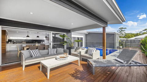 Oasis At Sapphire - New South Wales Tourism  3