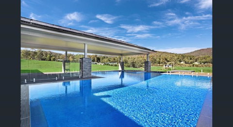 ON Keppies - BnB - Family Farm & Wedding Guest Accommodation Paterson NSW - New South Wales Tourism  3