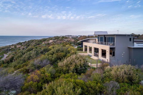 Oceanic I Private Properties - New South Wales Tourism  0