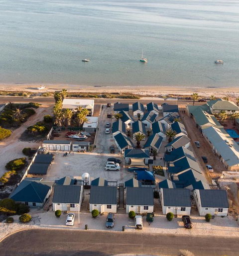 Oceanside Village - New South Wales Tourism  1