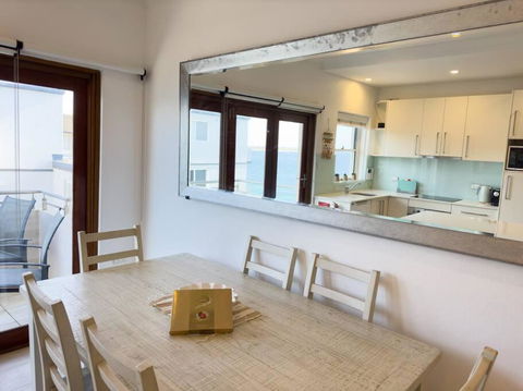 On The Esplanade - Close To Beach & Cronulla Mall With Aircon - New South Wales Tourism  2