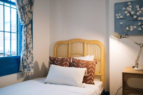 OnceUp A BlueMoon Terrace Nr CBD - New South Wales Tourism  3
