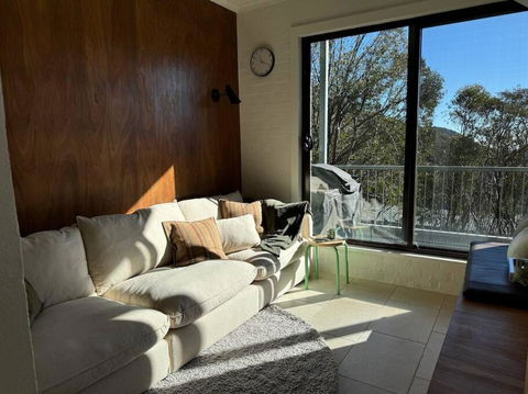 One Cedarwood - Petite Challet Falls Creek - New South Wales Tourism  2