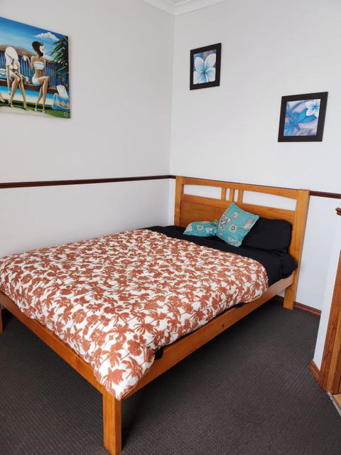 Open Plan Large Home - New South Wales Tourism  1