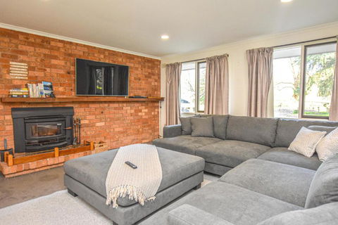 Ovens Valley Retreat - New South Wales Tourism  1