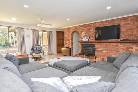 Ovens Valley Retreat - New South Wales Tourism  3