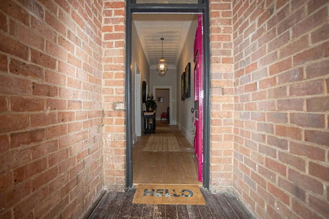 Oxbridge- Period Home In Central Goulburn - New South Wales Tourism  2