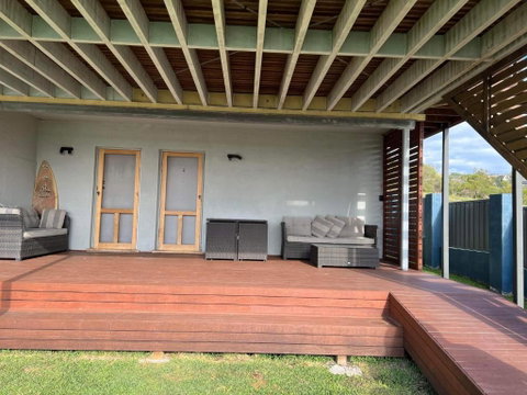 One Bedroom CBD Unit, Walk To Beaches & Cafes - New South Wales Tourism  2