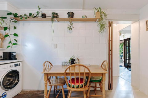 One-Bedroom Suite-Close To Beach And CBD - New South Wales Tourism  3