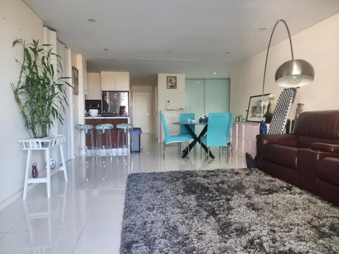 Parramatta Shared Apartment - New South Wales Tourism  3