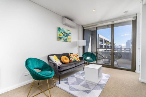 Parliamentary Triangle 1BR Apartment - New South Wales Tourism  0