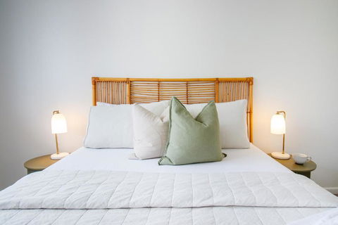 Palms On Tugun - New South Wales Tourism  1