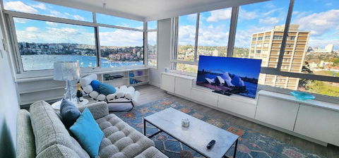 Panoramic Harbour Views And Pool - New South Wales Tourism  0