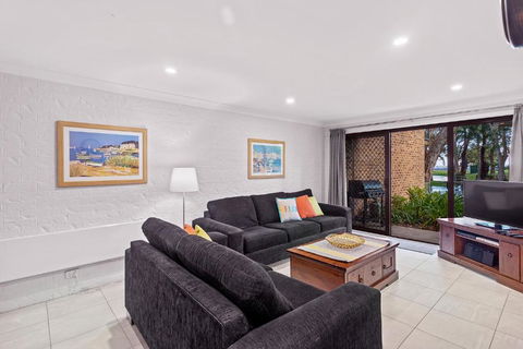 Paradise At The Bay - New South Wales Tourism  2