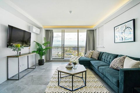 Paradise Bound - Central And Modern At Surfers - New South Wales Tourism  0