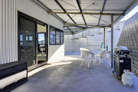 Park Beach Retreat - New South Wales Tourism  1