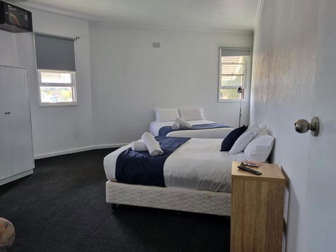 Parkes Hotel - New South Wales Tourism  1