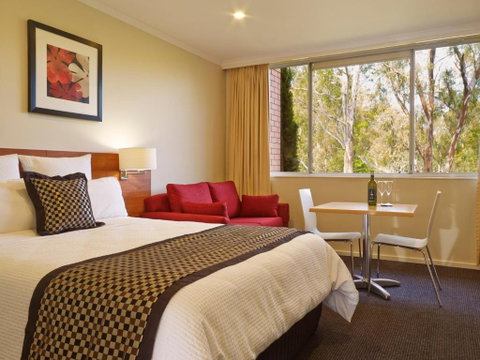 Parkview Motor Inn And Apartments - New South Wales Tourism  0
