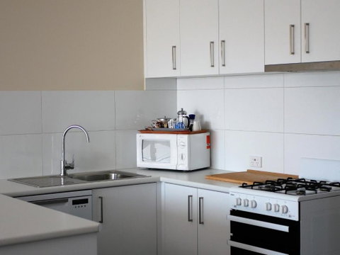 Parkview Motor Inn And Apartments - New South Wales Tourism  1