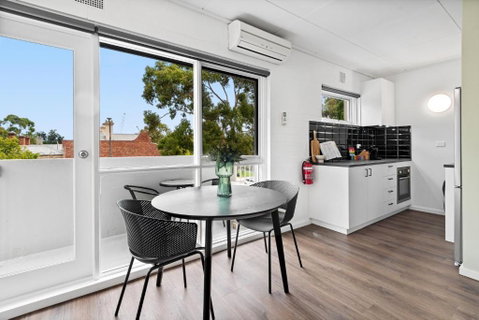 Peaceful 1-Bed Apartment Near The City Centre - New South Wales Tourism  2