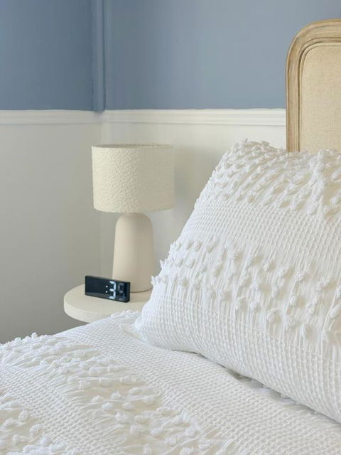 Penguin Paradise Beach House - New South Wales Tourism  0