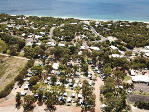 Peppermint Grove Beach Holiday Park - New South Wales Tourism  0