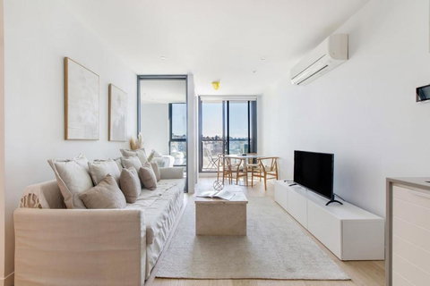 Perched On Parkville - A Minimalist Retreat With Pool - New South Wales Tourism  0